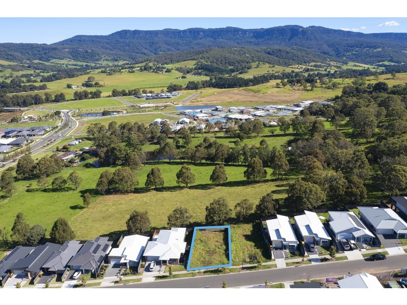 47 Butterfactory Drive, Calderwood NSW 2527