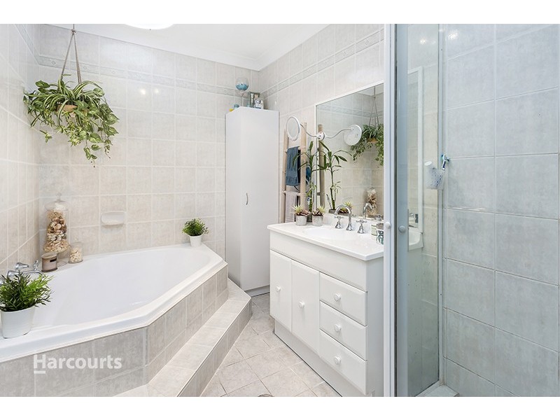 1/66 Peterborough Avenue, Lake Illawarra NSW 2528