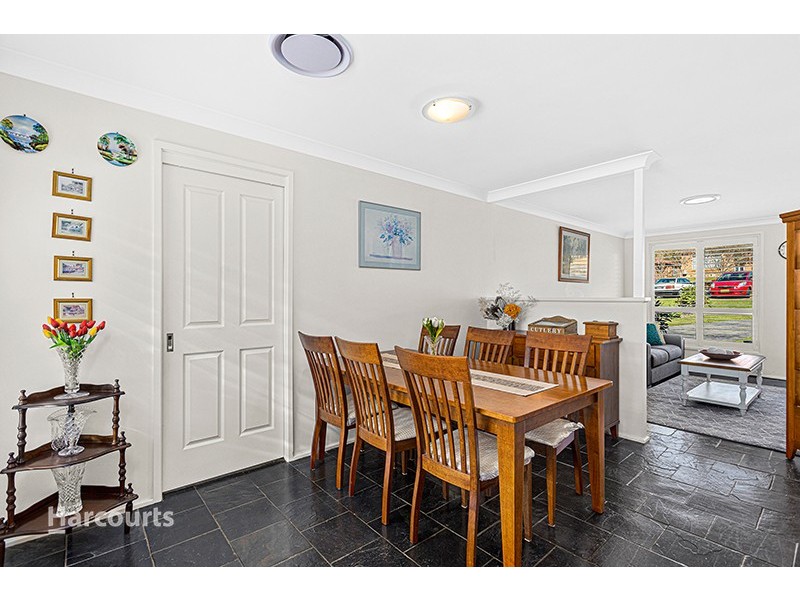 6 Avoca Place, Albion Park NSW 2527