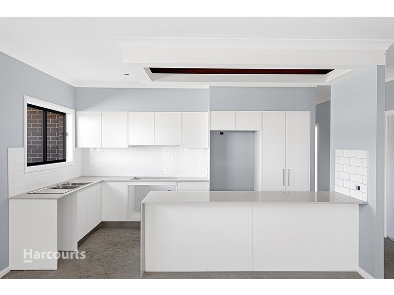 43 Lomandra Crescent, Calderwood NSW 2527