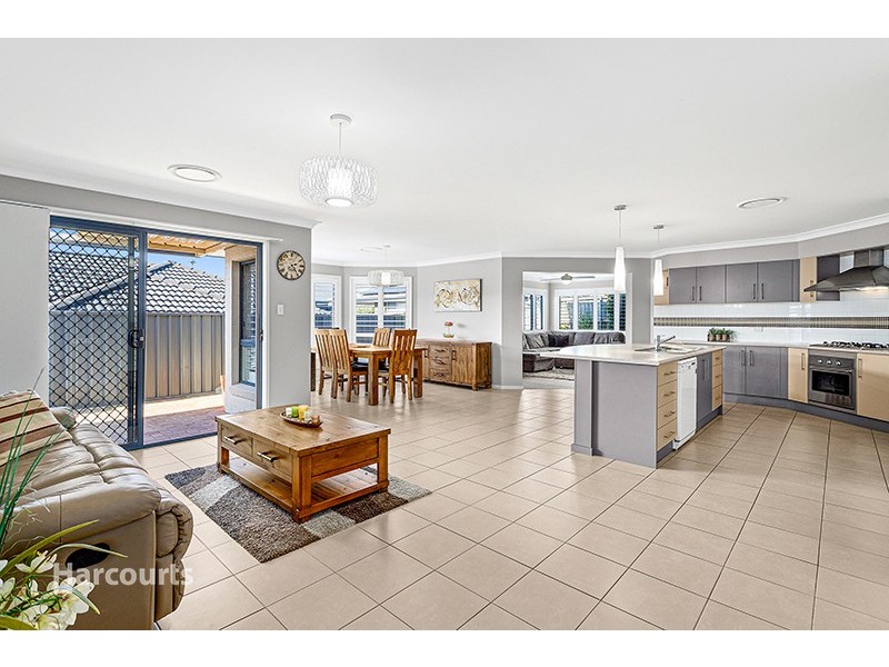 209 Ashburton Drive, Albion Park NSW 2527
