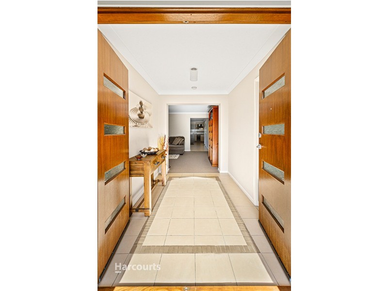 209 Ashburton Drive, Albion Park NSW 2527