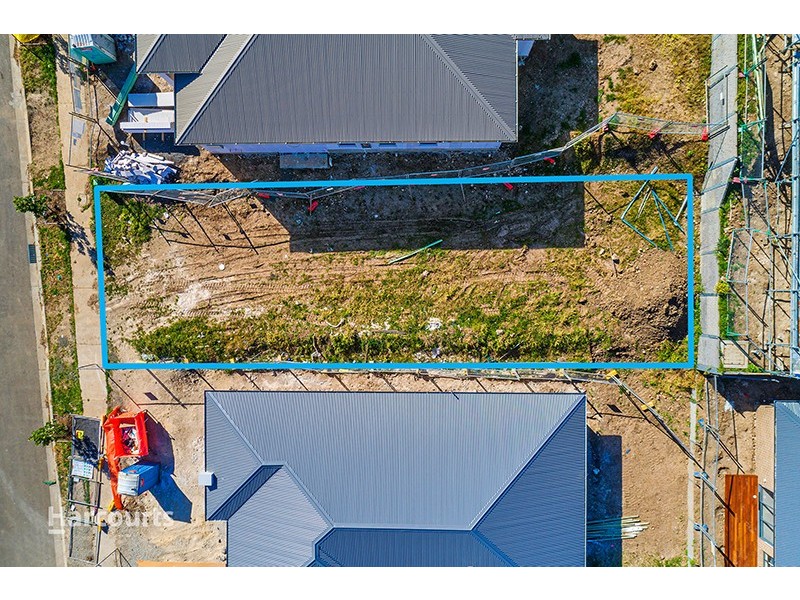 39 Lomandra Crescent, Calderwood NSW 2527