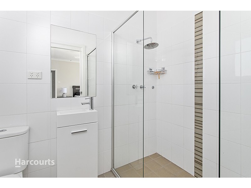 2/185 Tongarra Road, Albion Park NSW 2527