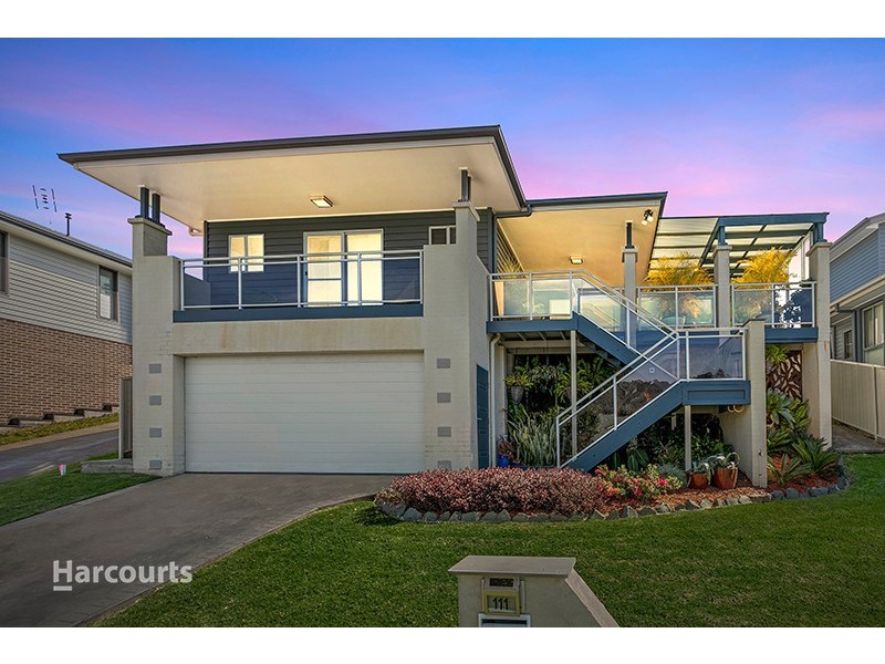 111 Esperance Drive, Albion Park NSW 2527
