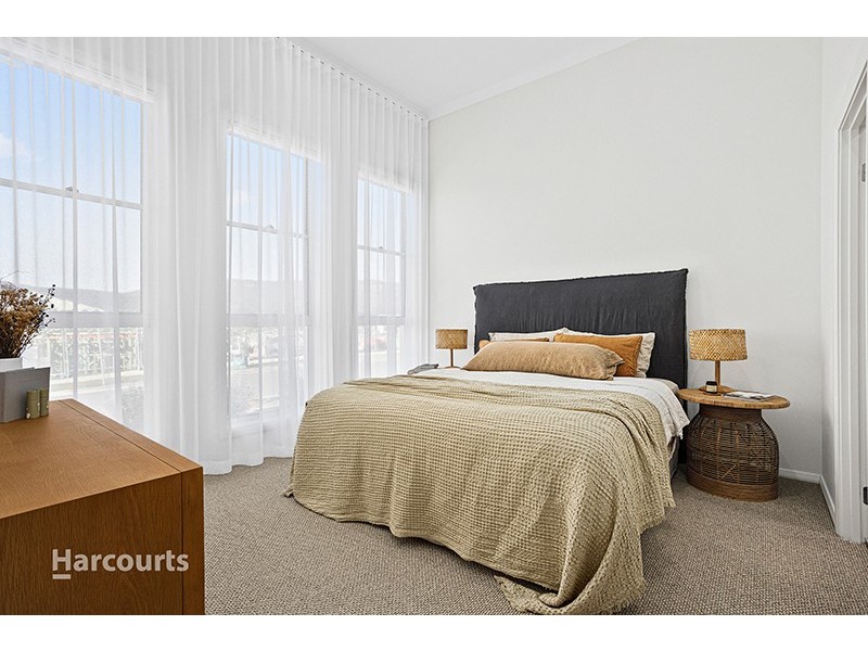 17 McNevin Close, Calderwood NSW 2527