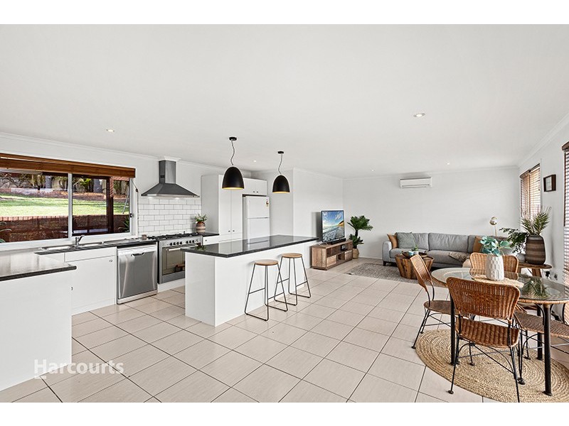 1 Merimbula Close, Flinders NSW 2529