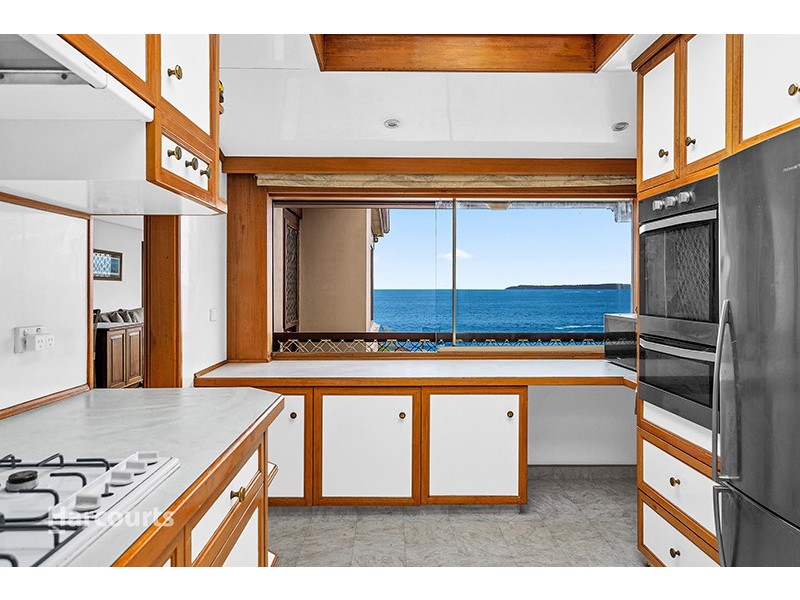 16 Shell Cove Road, Barrack Point NSW 2528