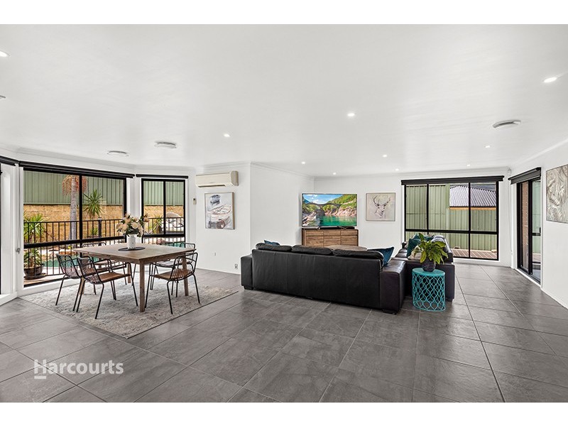 8 Shannon Drive, Albion Park NSW 2527