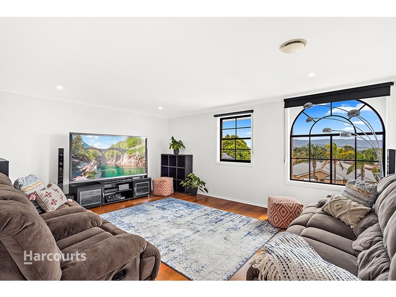 8 Shannon Drive, Albion Park NSW 2527