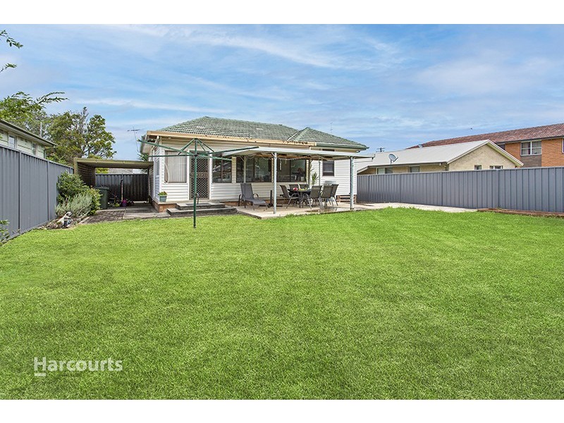 20 Massey Street, Berkeley NSW 2506