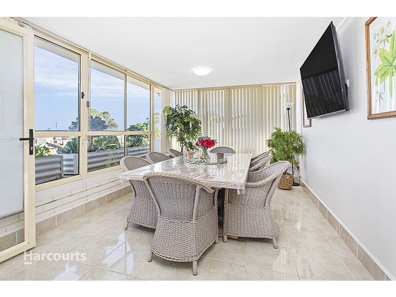 61 Ranchby Avenue, Lake Heights NSW 2502