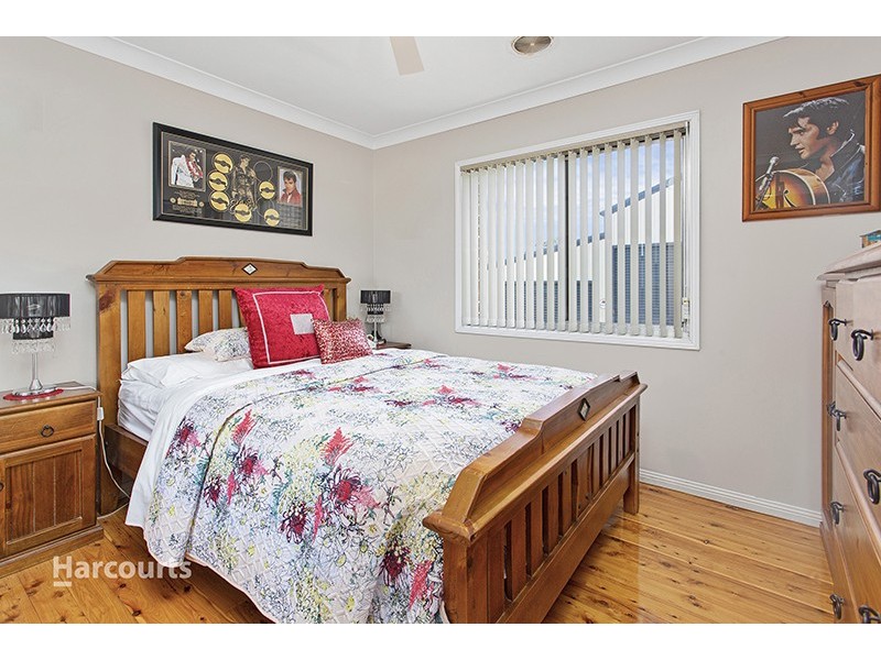 61 Ranchby Avenue, Lake Heights NSW 2502