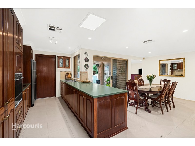 4 Ashburton Drive, Albion Park NSW 2527