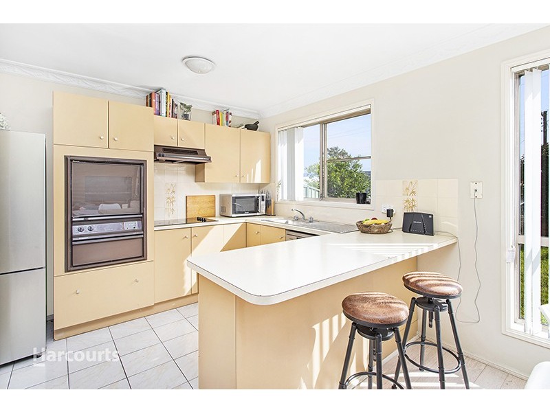 1/63 Parkes Street, Oak Flats NSW 2529