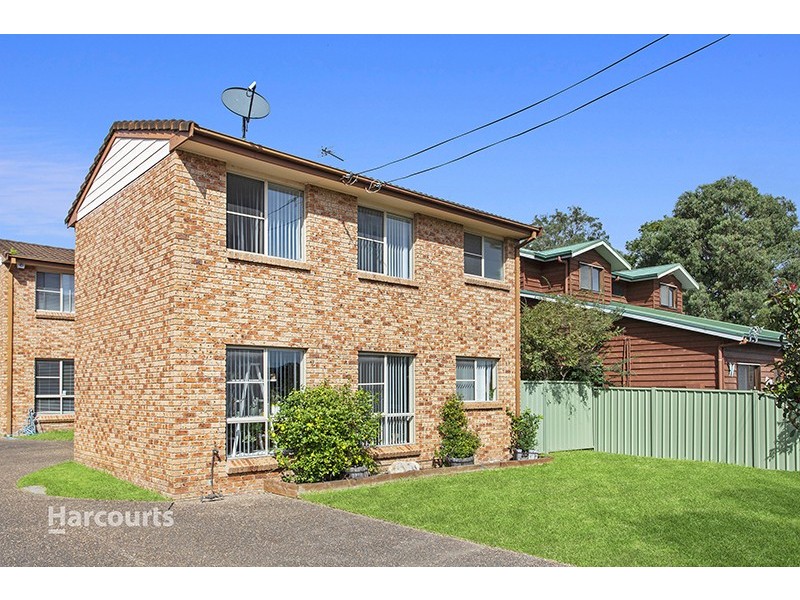 1/63 Parkes Street, Oak Flats NSW 2529