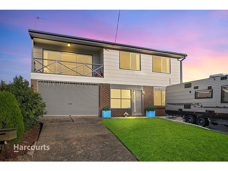 6 Brigadoon Circuit, Oak Flats NSW 2529