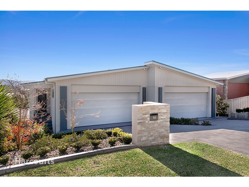 13 Chaplin Place, Albion Park NSW 2527