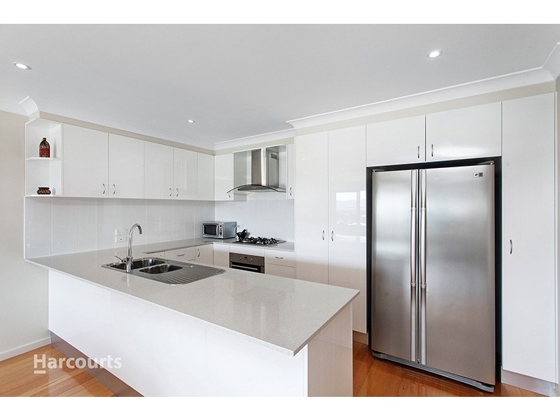 13 Chaplin Place, Albion Park NSW 2527