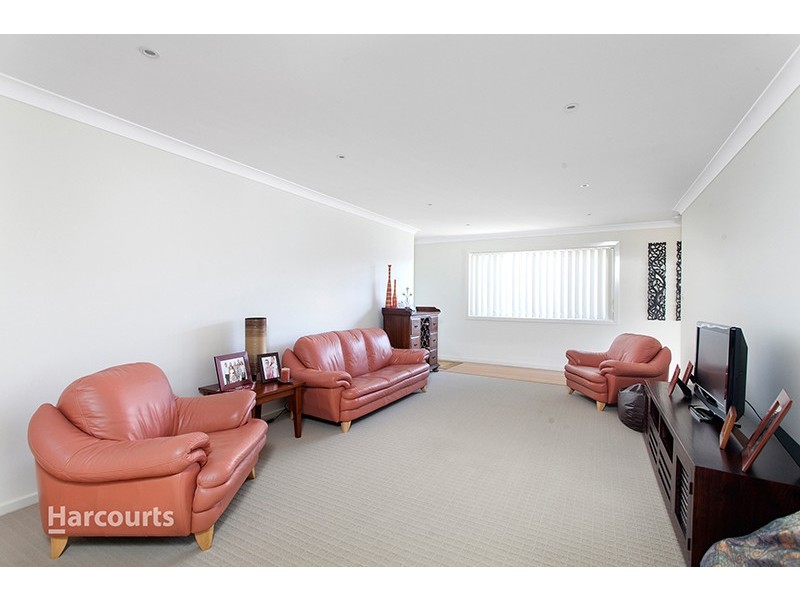 13 Chaplin Place, Albion Park NSW 2527