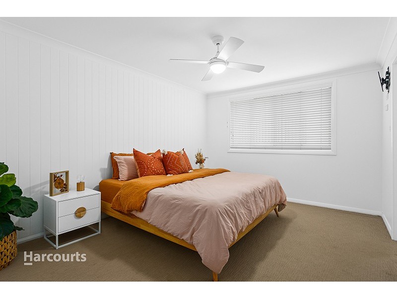 15 Chaplin Place, Albion Park NSW 2527