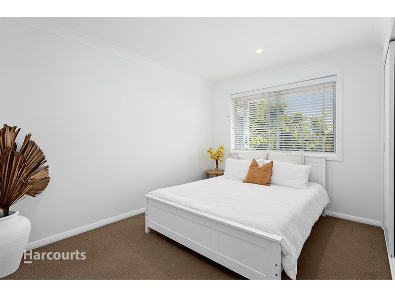 15 Chaplin Place, Albion Park NSW 2527