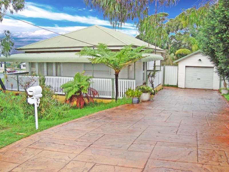 Lake Heights NSW 2502