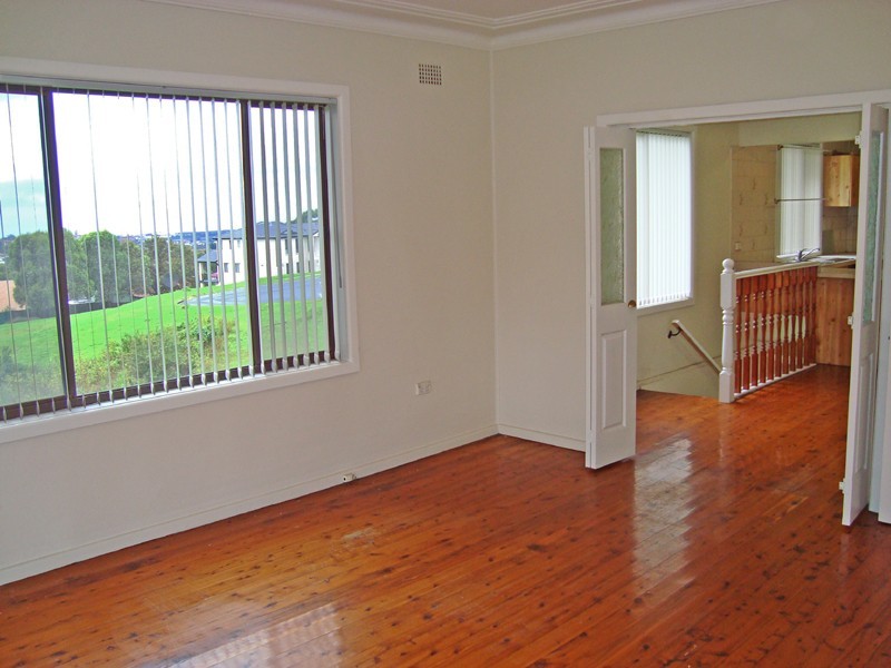 Lake Heights NSW 2502