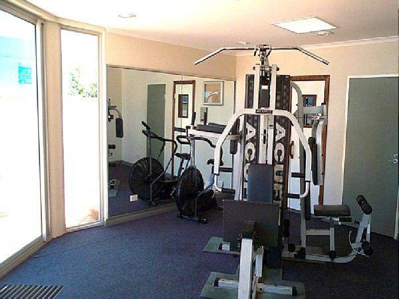 100 Cleveland St, Chippendale NSW 2008