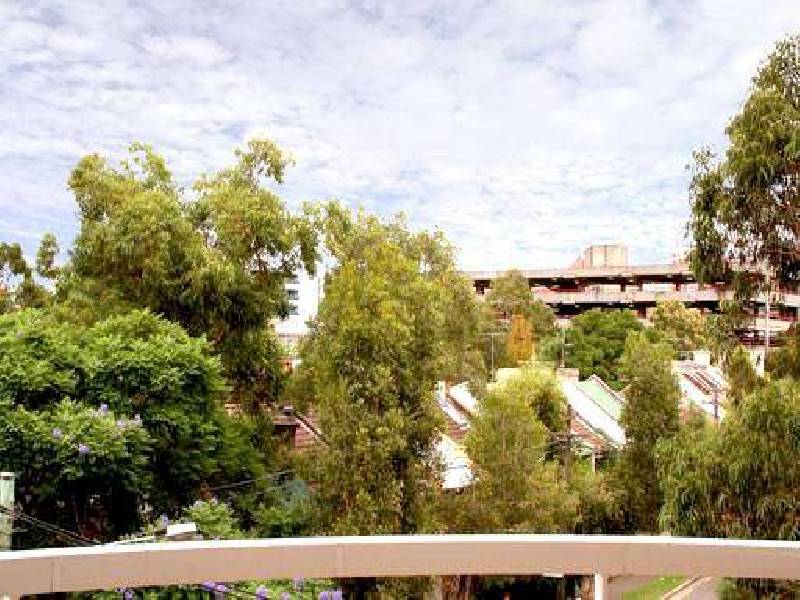 100 Cleveland St, Chippendale NSW 2008