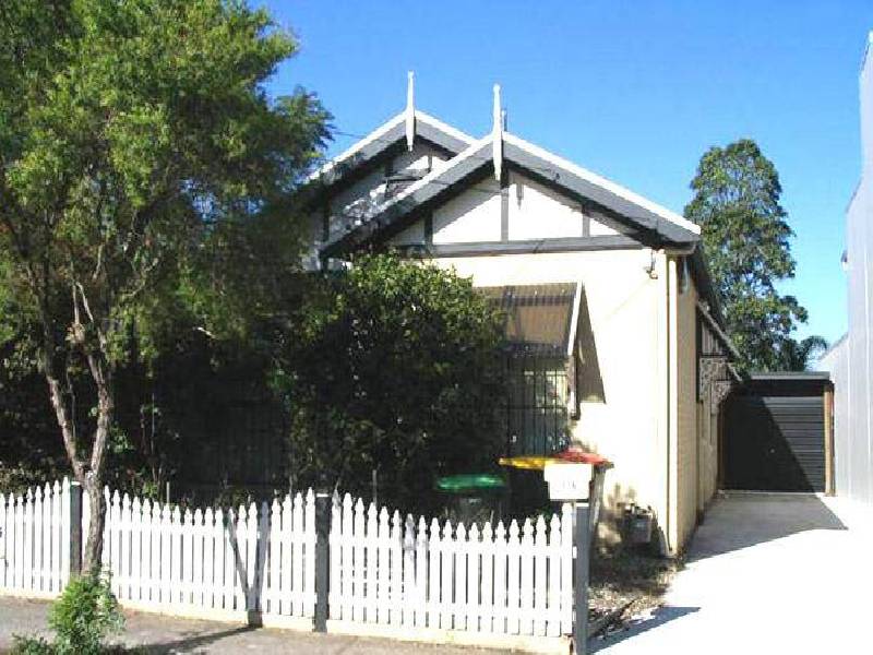 114 Wells St, Newtown NSW 2042