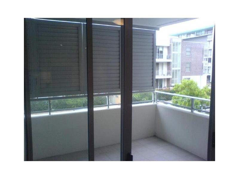 Shoreline Drive, Rhodes NSW 2138