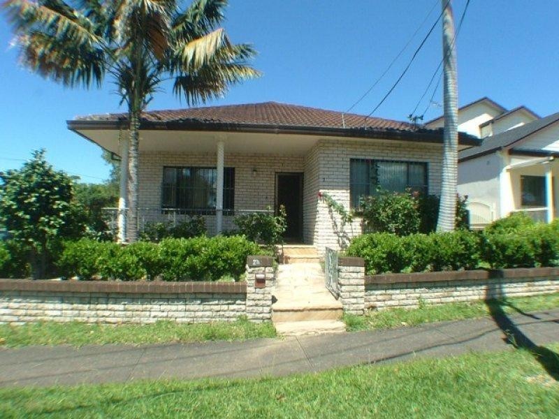 2 Liney Avenue, Clemton Park NSW 2206