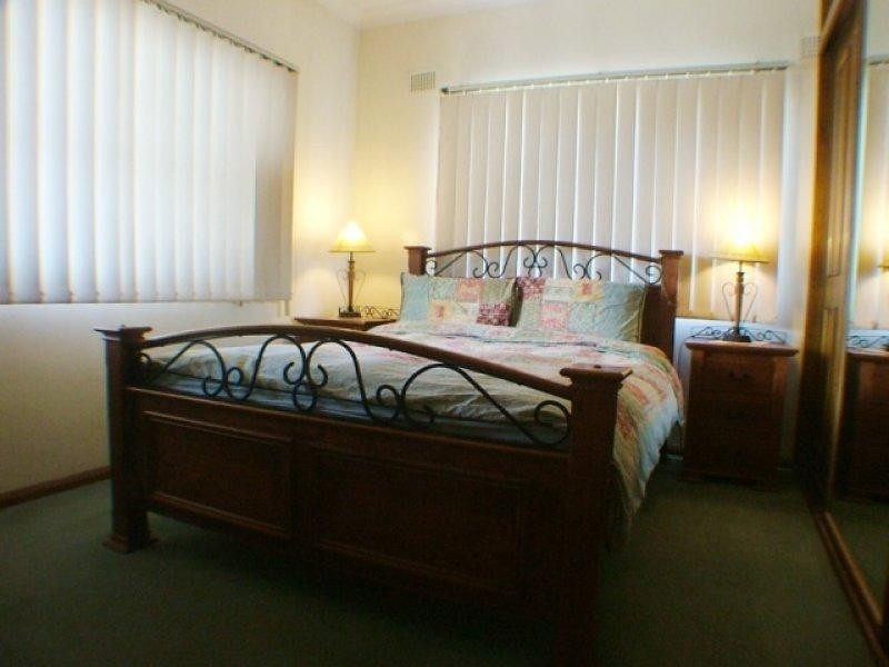 2 Liney Avenue, Clemton Park NSW 2206