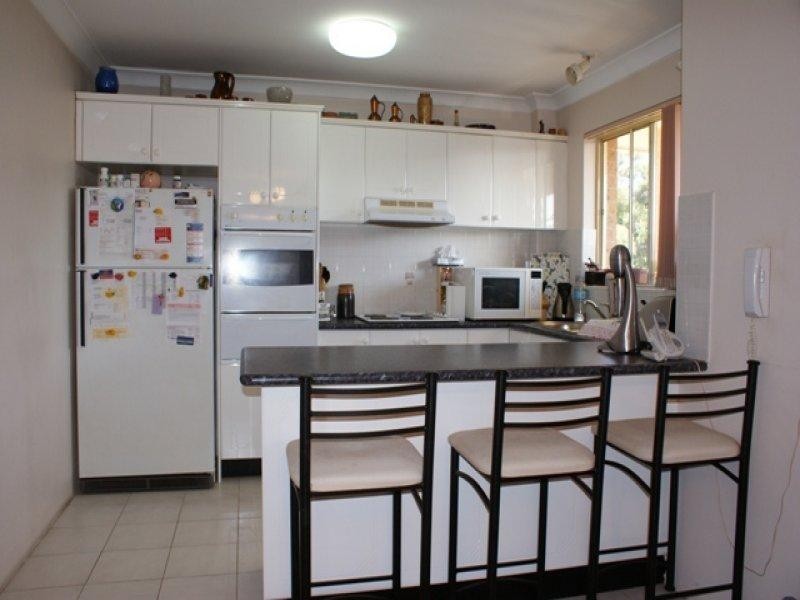 7/13  Oriental, Bexley NSW 2207