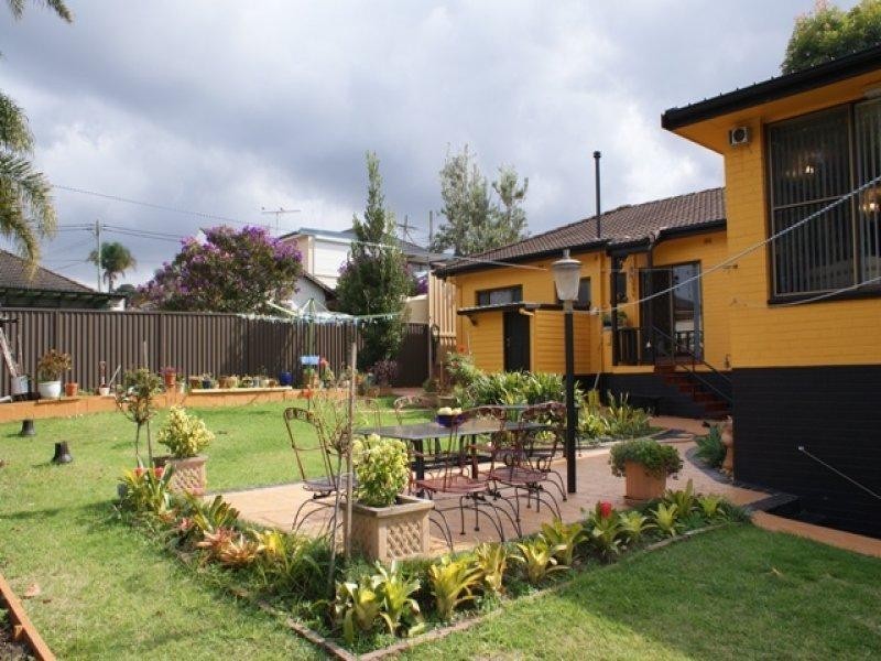 2 Truro Parade, Padstow NSW 2211