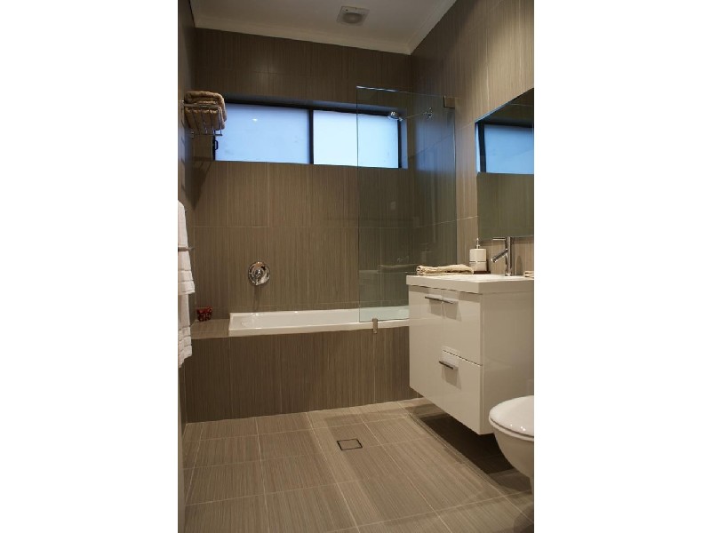 19 Way Street, Kingsgrove NSW 2208