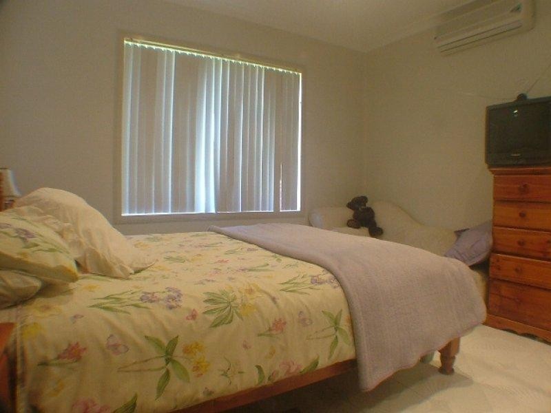 7 Bradshaw Avenue , Moorebank NSW 2170