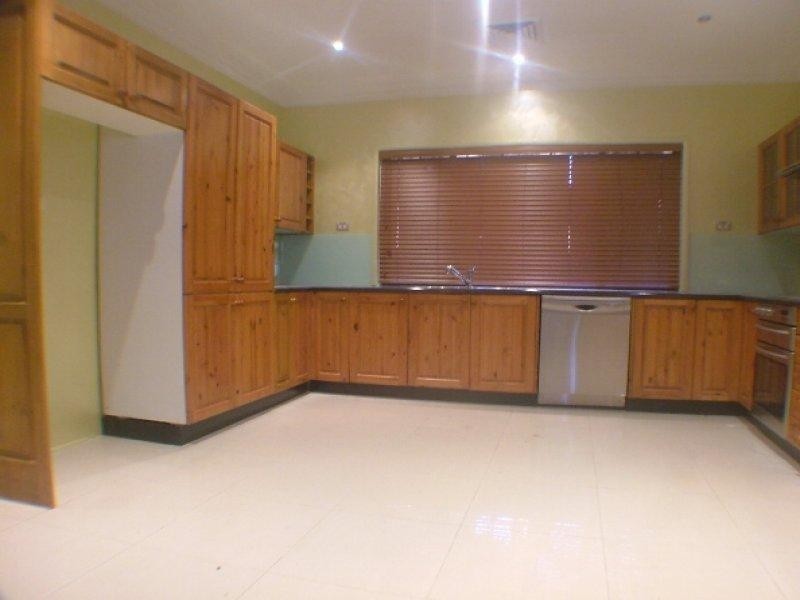 32a nicoll, Roselands NSW 2196