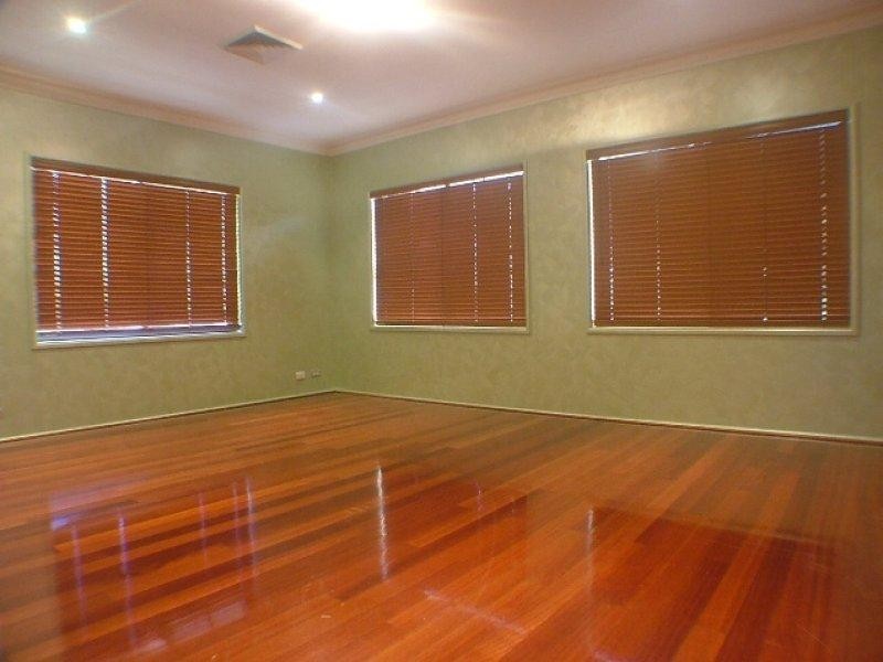 32a nicoll, Roselands NSW 2196