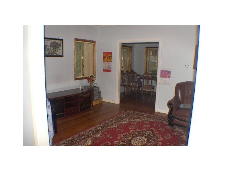 4 Smiths Av, Hurstville NSW 2220