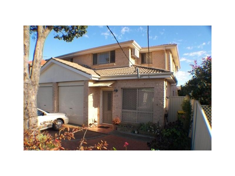 129 MOOREFIELDS RD, Kingsgrove NSW 2208