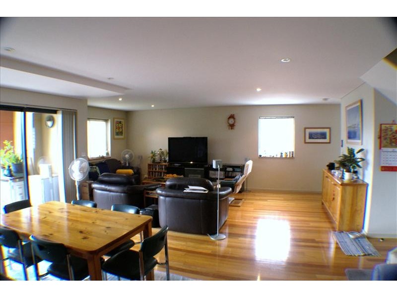 8/25 Blaxland Rd, Rhodes NSW 2138