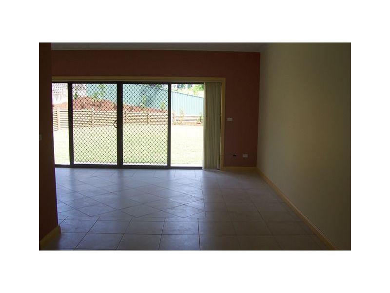 8A Australia St, Hurstville NSW 2220