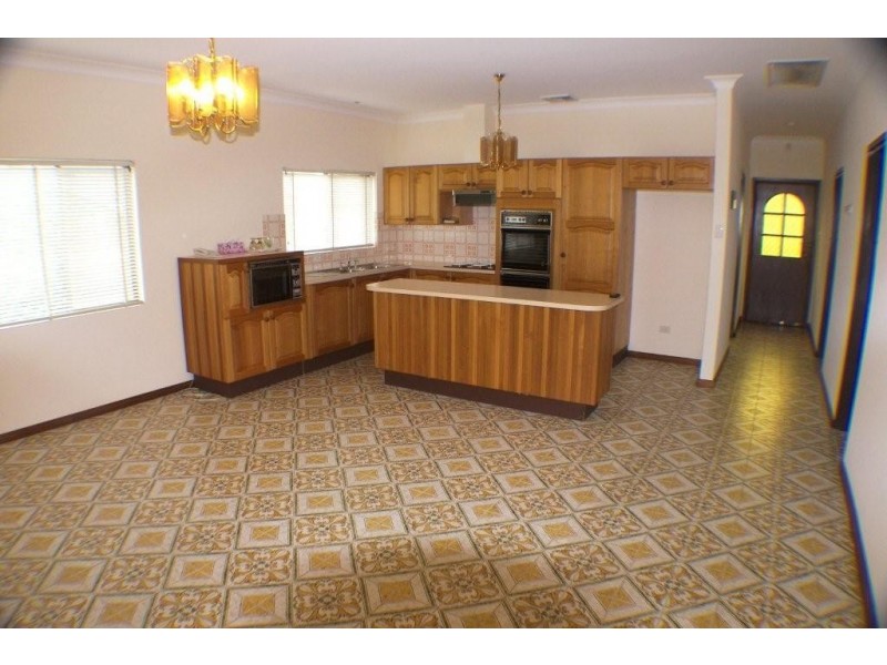 83 Hodge St, Hurstville NSW 2220