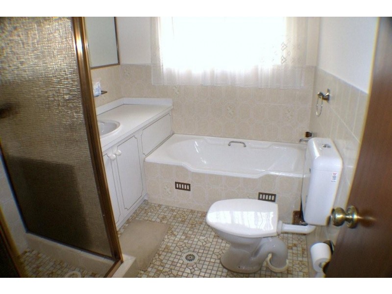 83 Hodge St, Hurstville NSW 2220