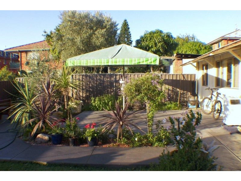 32 Waverley St, Belmore NSW 2192