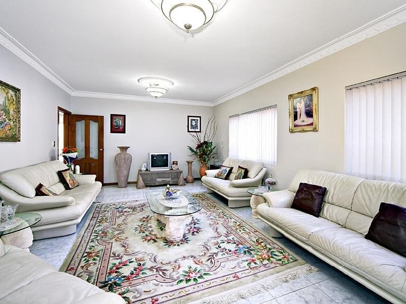 110 Goucester Rd, Hurstville NSW 2220