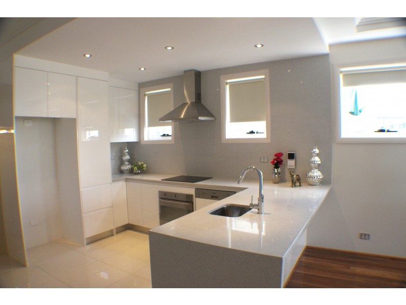 17 Alexander Ave, Taren Point NSW 2229