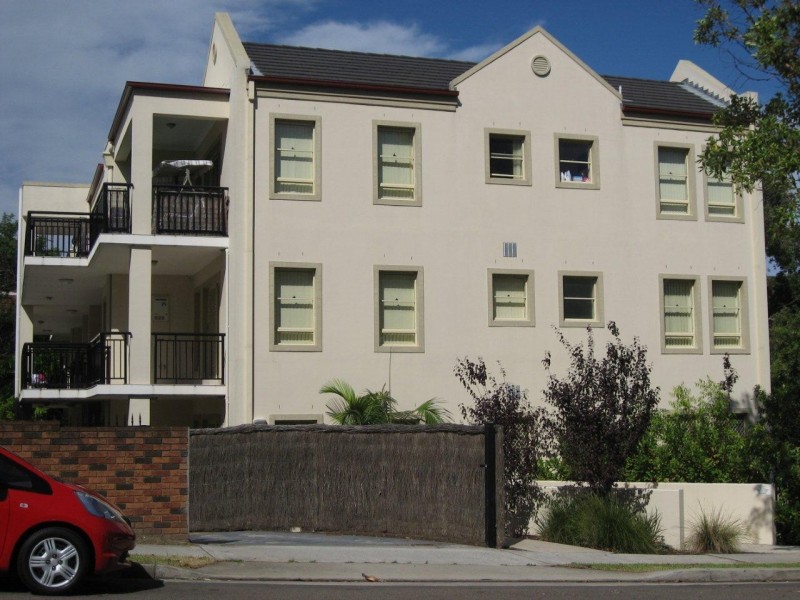 75A Cnr of The avenue and Queens Rd, Hurstville NSW 2220